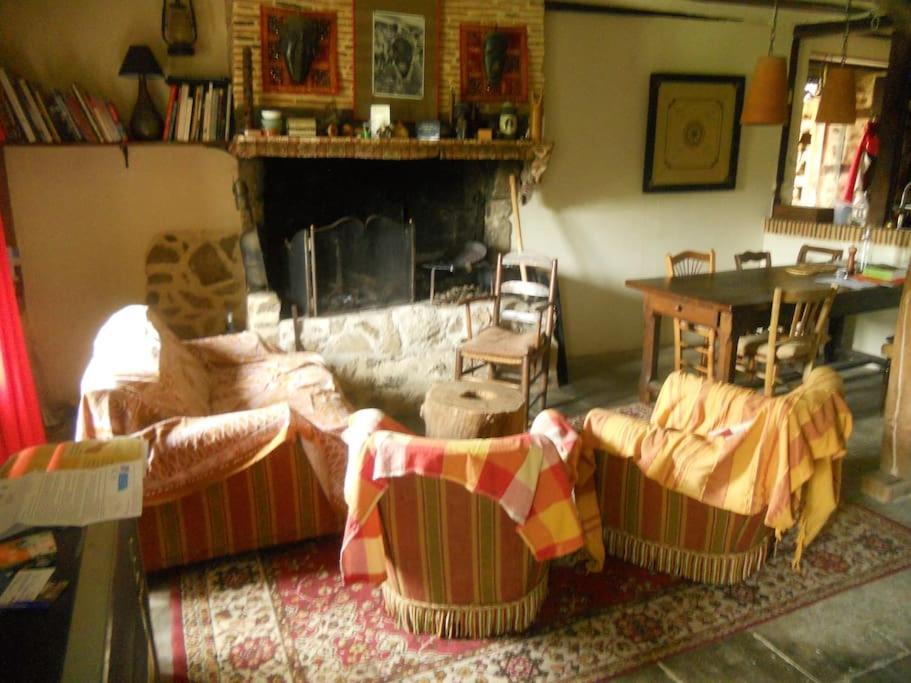 Joli Bois Bed & Breakfast Montrollet Luaran gambar